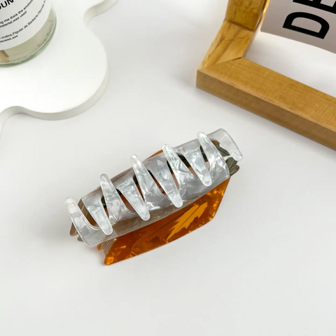 Short Bookstack Claw Hair Clip