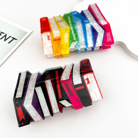 Bookstack Claw Hair Clip