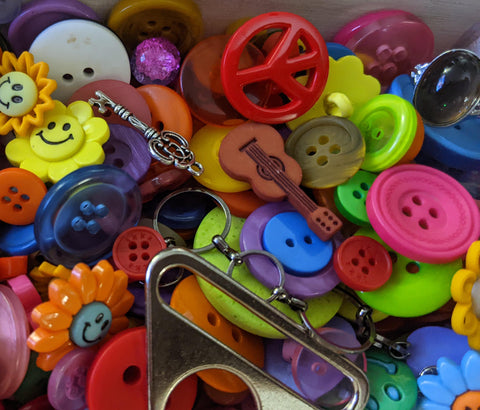 Busy Bottles - Groovy Sensory Bottle (Buttons, Beads & Baubles)